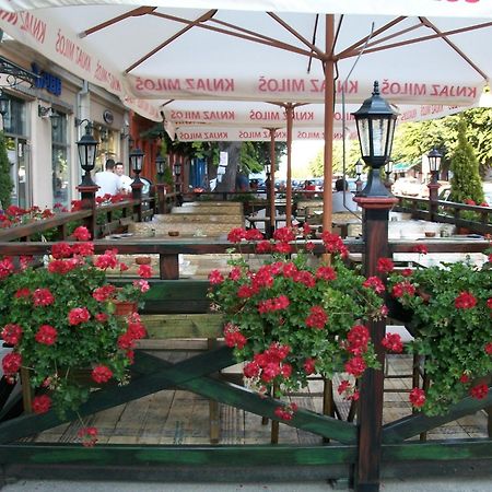 Vila Hit Рума Интерьер фото